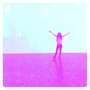 Meet your Posher, Mona